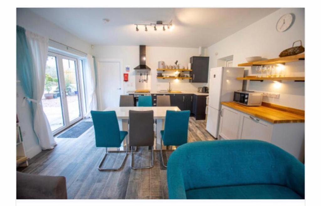 Josies Place At Waters Edge Self Catering Apartment Glenarm Eksteriør bilde