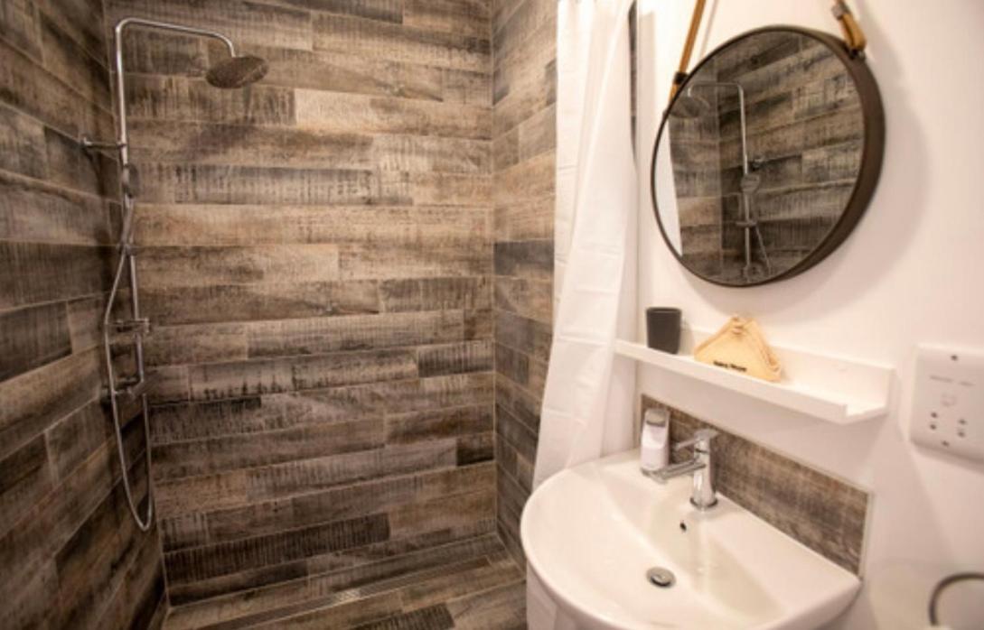 Josies Place At Waters Edge Self Catering Apartment Glenarm Eksteriør bilde