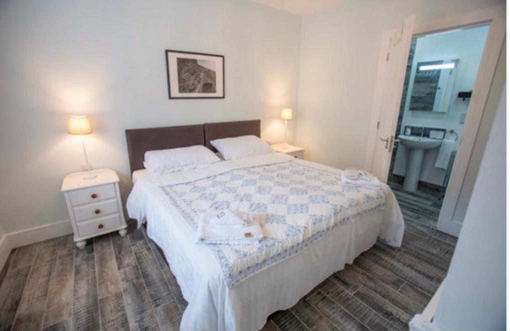Josies Place At Waters Edge Self Catering Apartment Glenarm Eksteriør bilde