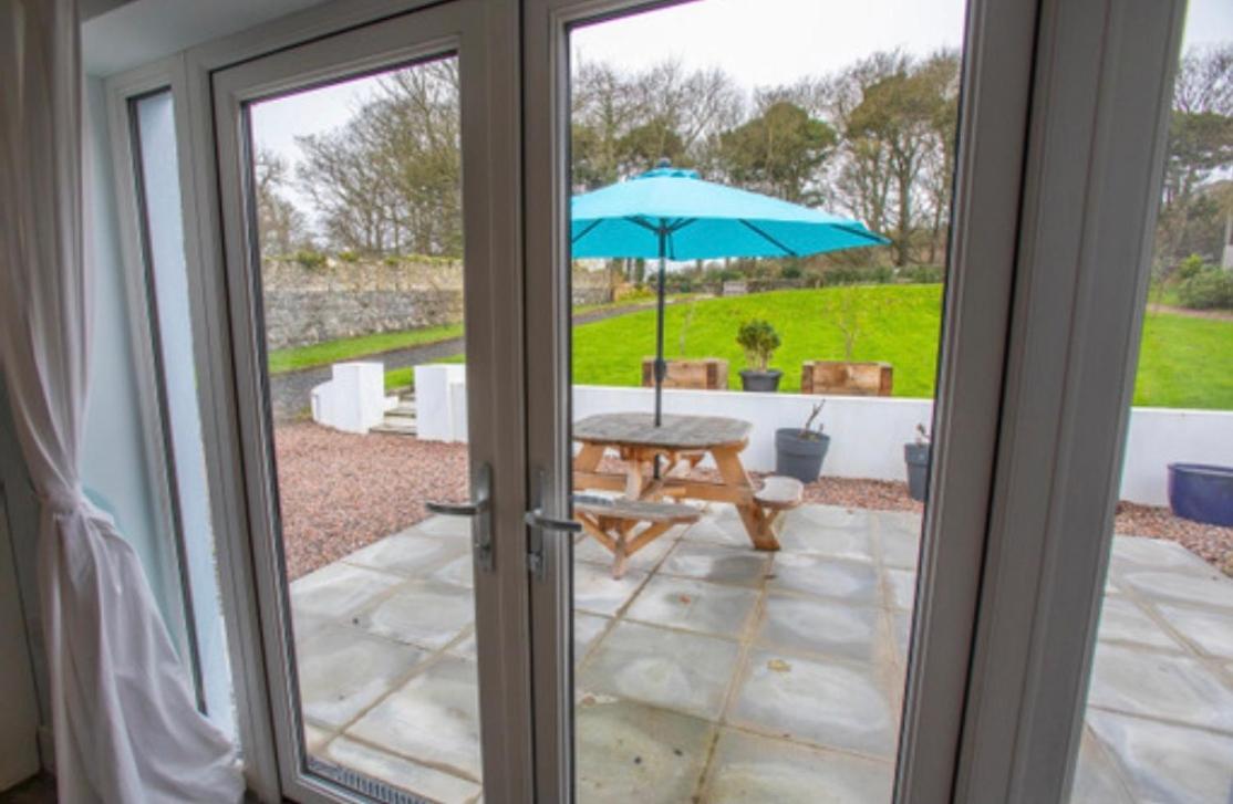 Josies Place At Waters Edge Self Catering Apartment Glenarm Eksteriør bilde